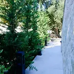 Akron Hotel