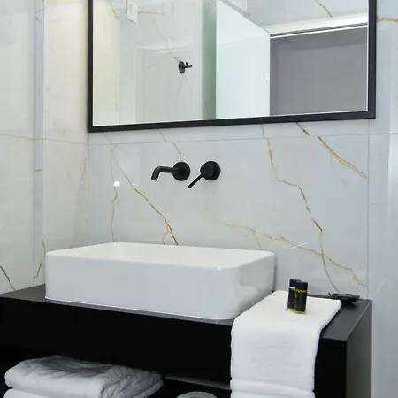 Akron Hotel Áyios Nikítas